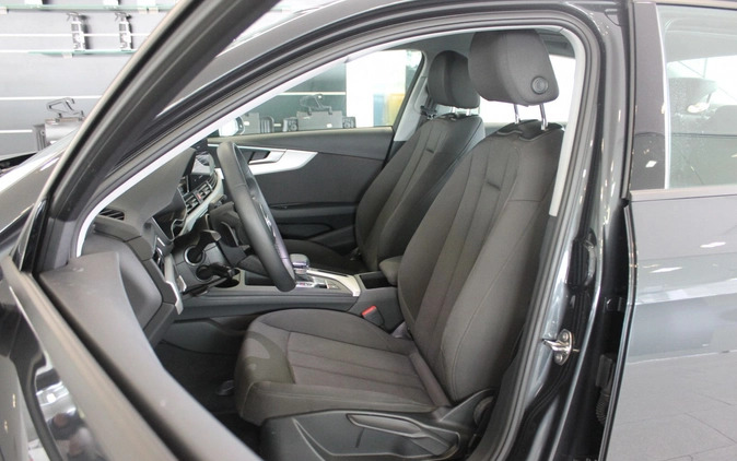 Audi A4 cena 109900 przebieg: 35100, rok produkcji 2022 z Łęczna małe 301